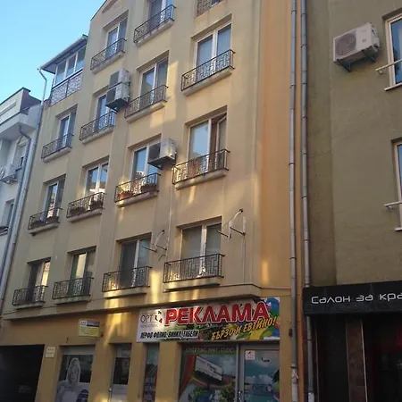 아파트 Art Kiril And Metodi Square 부르가스