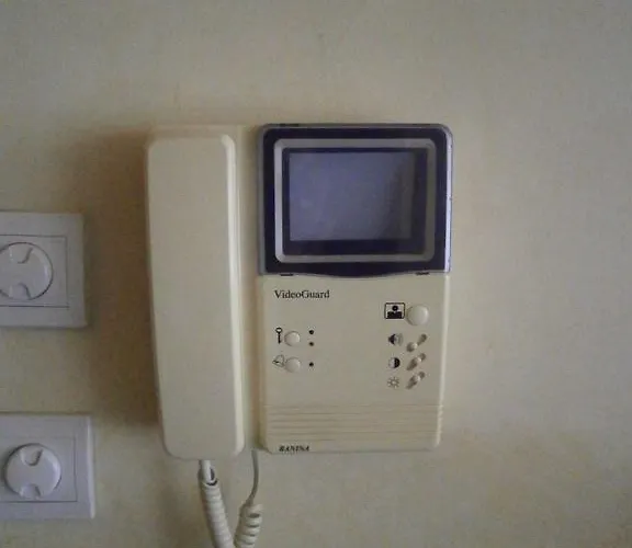 Art Kiril And Metodi Square דירה