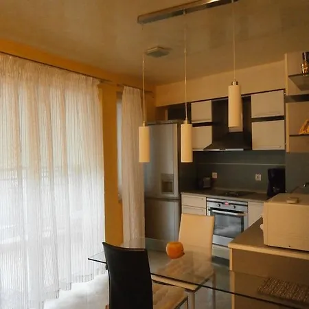 Art Kiril And Metodi Square דירה בורגאס