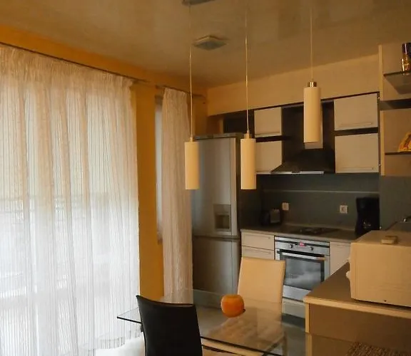 Art Kiril And Metodi Square Apartment Burgas City