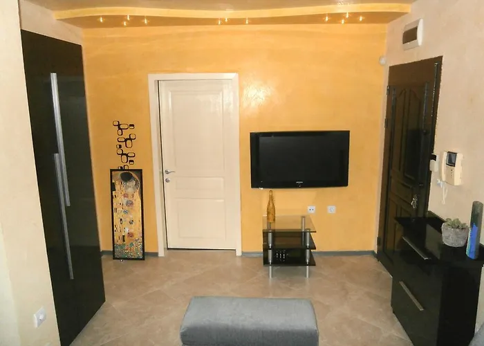 Apartment Art Kiril And Metodi Square